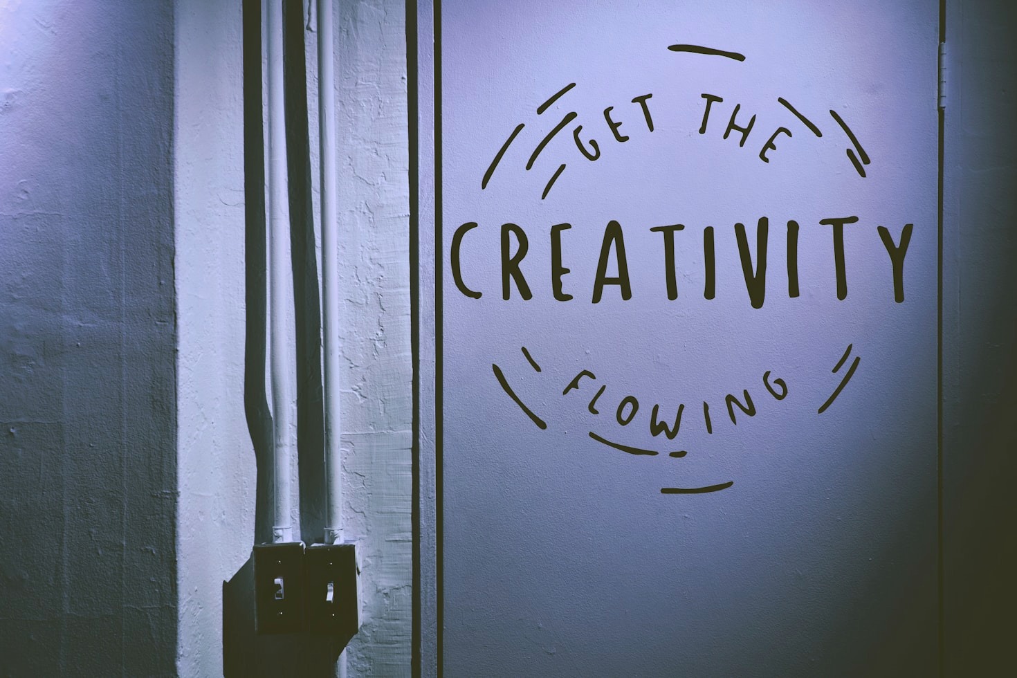 Innovative Trends Shaping the Creative World